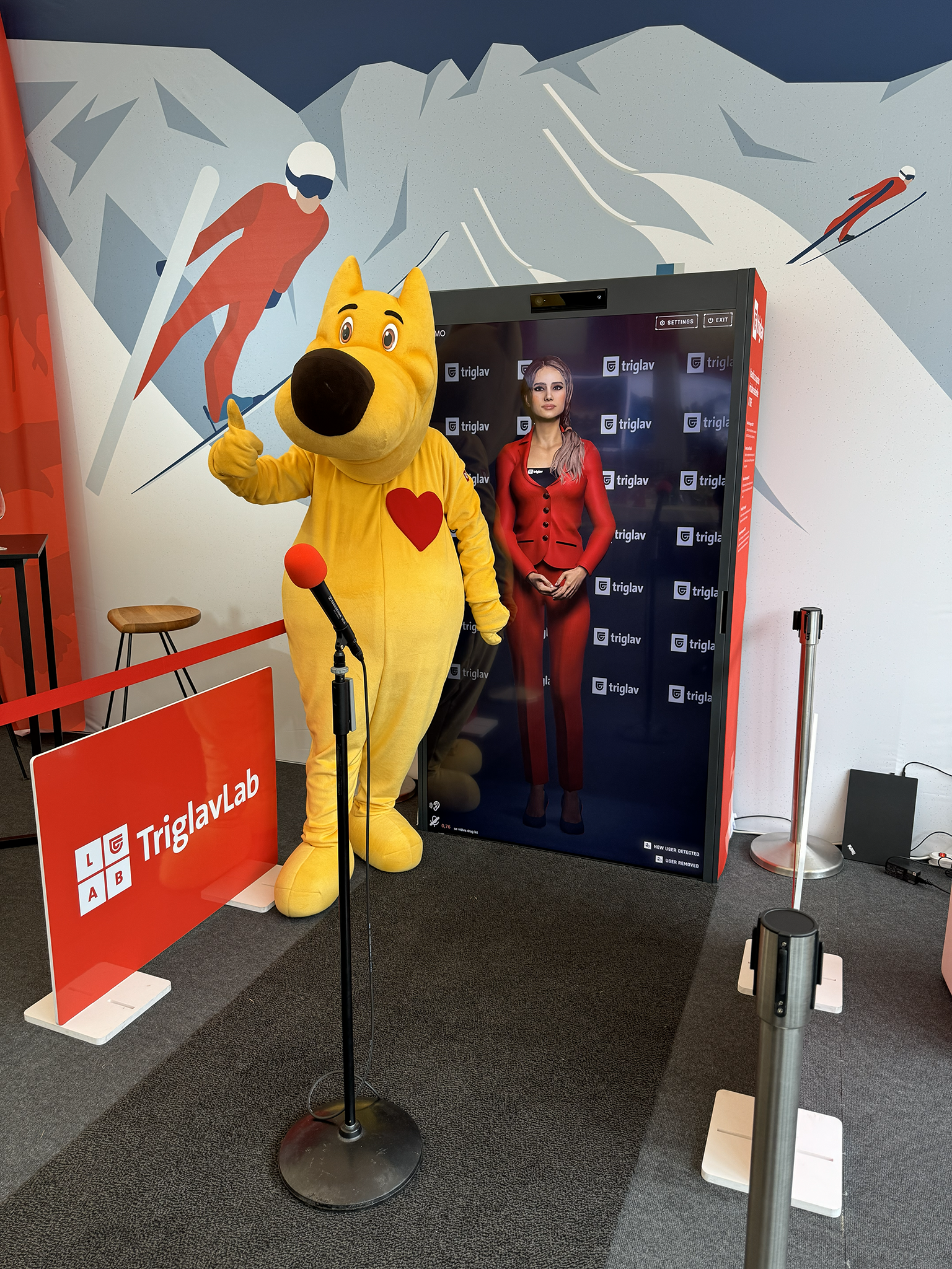 Kiosk greeting scene